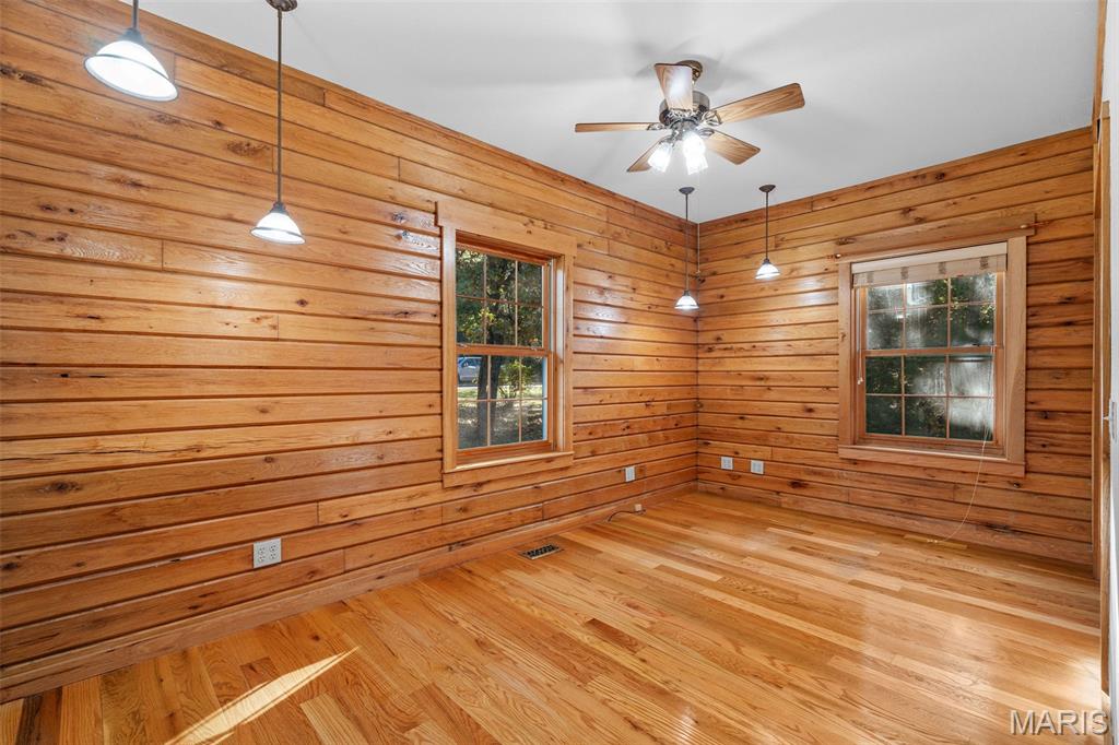 Emerald Pointe - Residential