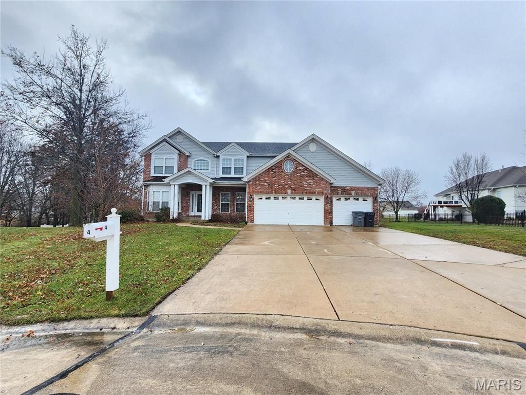 Photo of 4 Greenbriar Summit Court, St Peters, MO 63376 (MLS # 26031628)