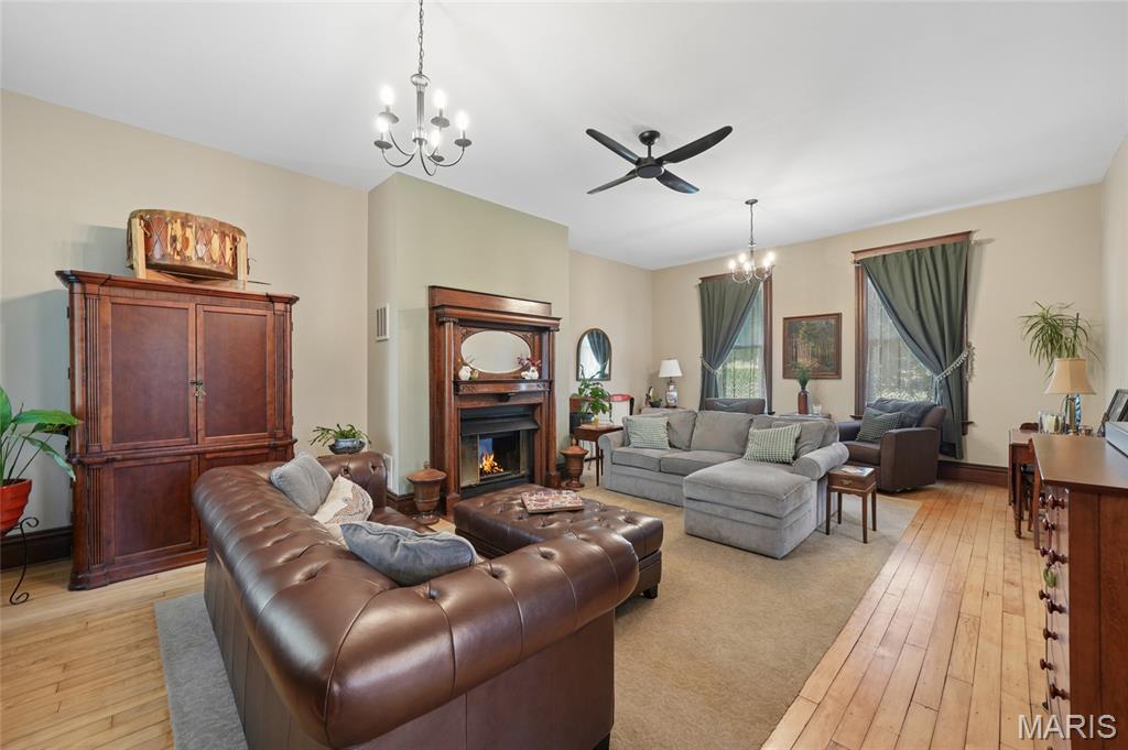 Angelica P Lockwoods Farm - Residential