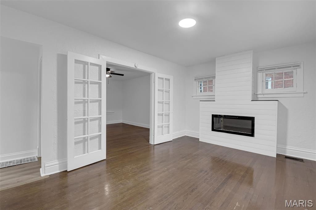 Photo of 7624 Fairham Avenue, University City, MO 63130 (MLS # 25072909)