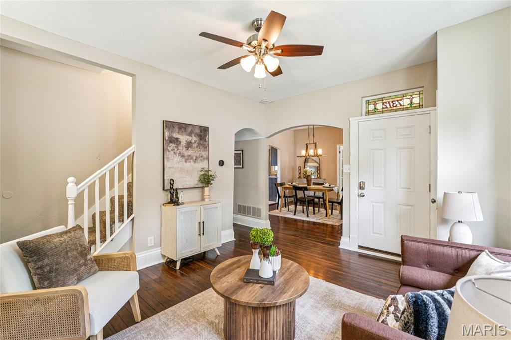 Greenwood City Bl 5105 - Residential