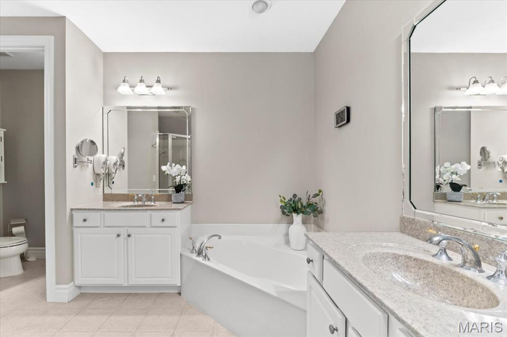 The Villas at Meadowbrook - Residential