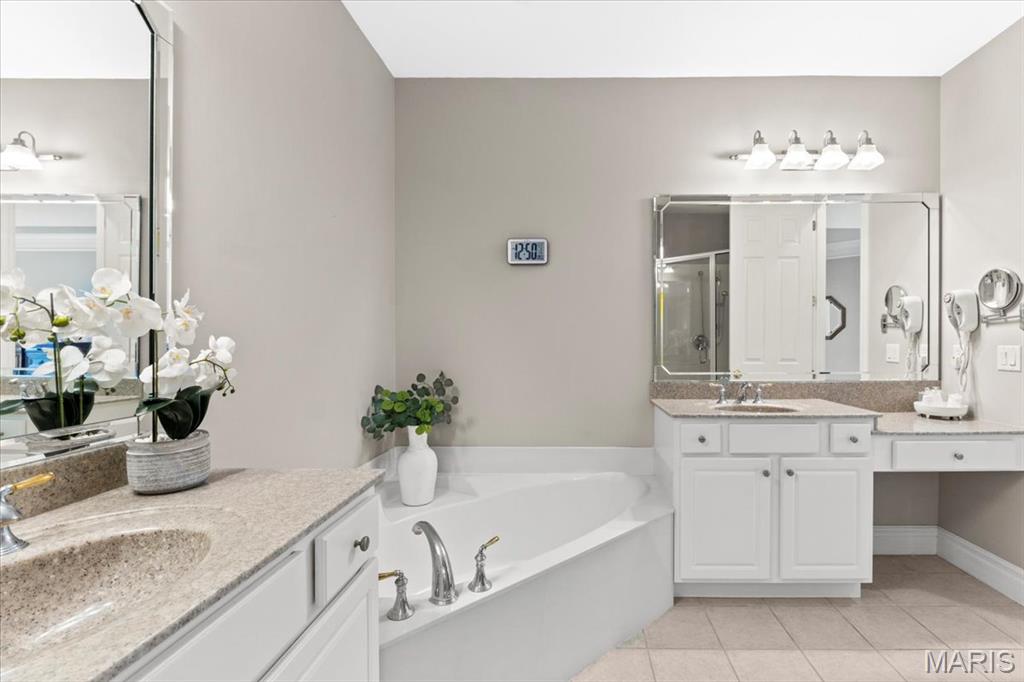 The Villas at Meadowbrook - Residential