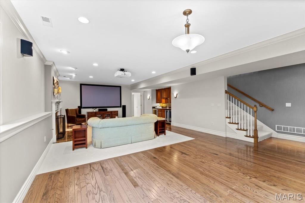 The Villas at Meadowbrook - Residential