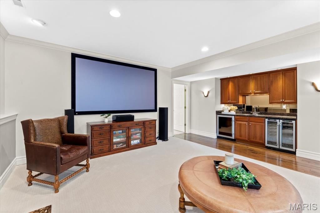 The Villas at Meadowbrook - Residential