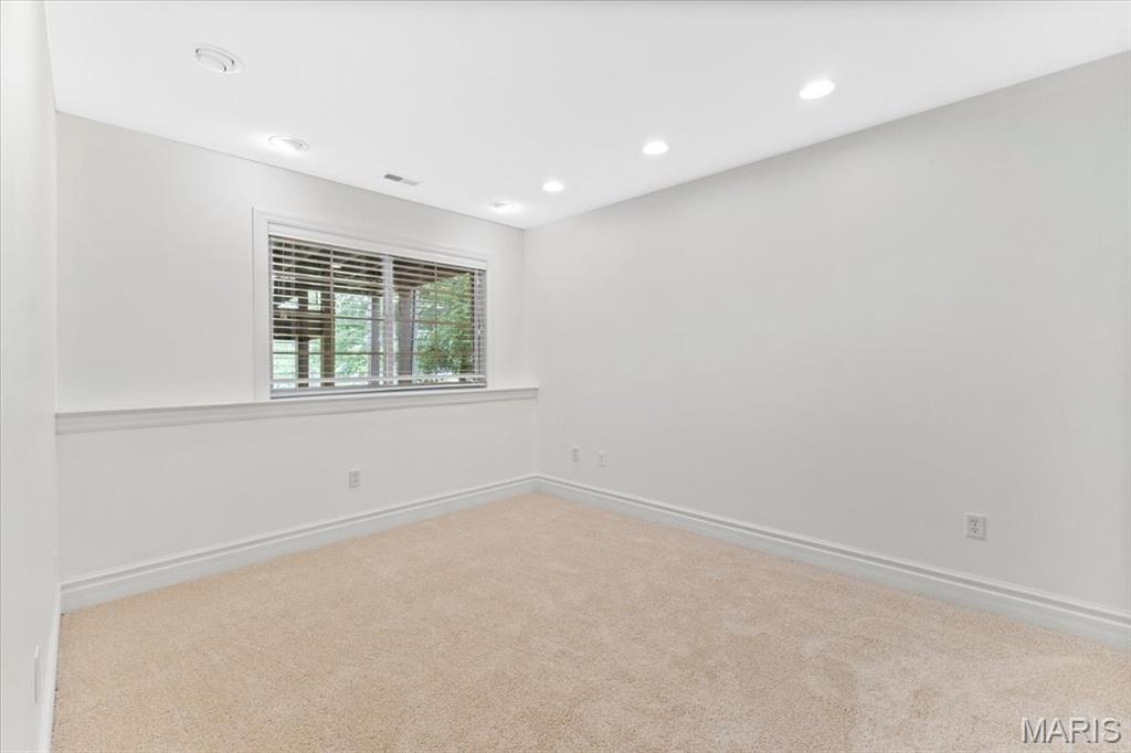 The Villas at Meadowbrook - Residential