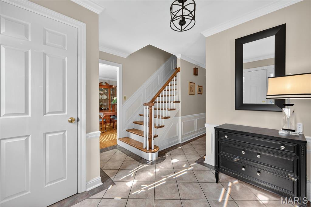 1351 Rusticview Drive
