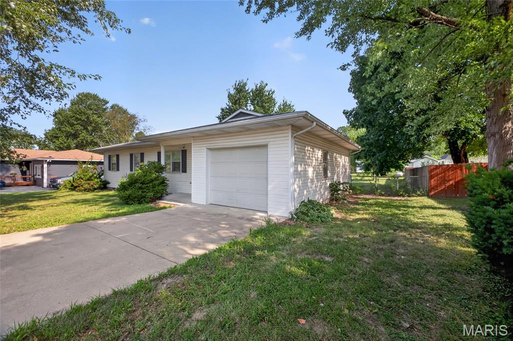 617 Willow Lane