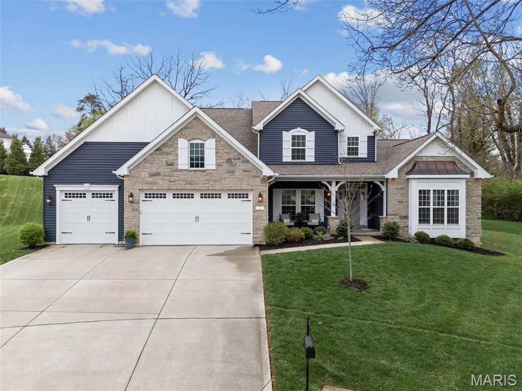 Photo of 1 Kandahar Court, St Charles, MO 63303 (MLS # 26019447)