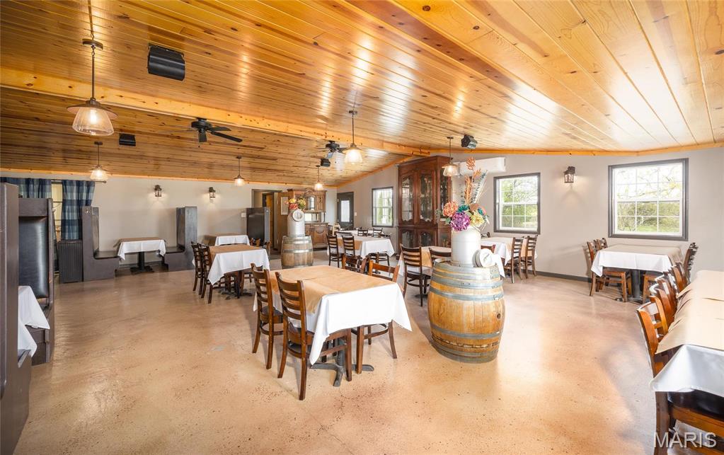 Leasburg - Commercial Sale