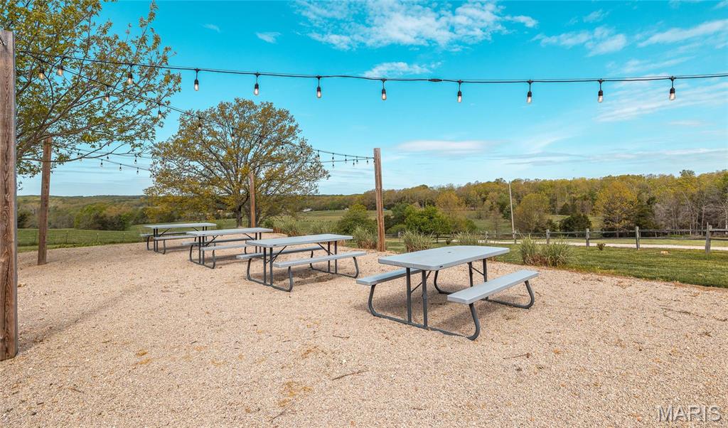 Leasburg - Commercial Sale