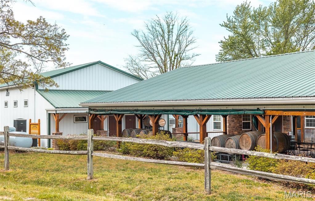 Leasburg - Commercial Sale