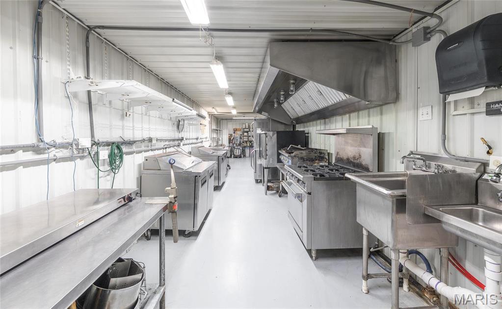 Leasburg - Commercial Sale