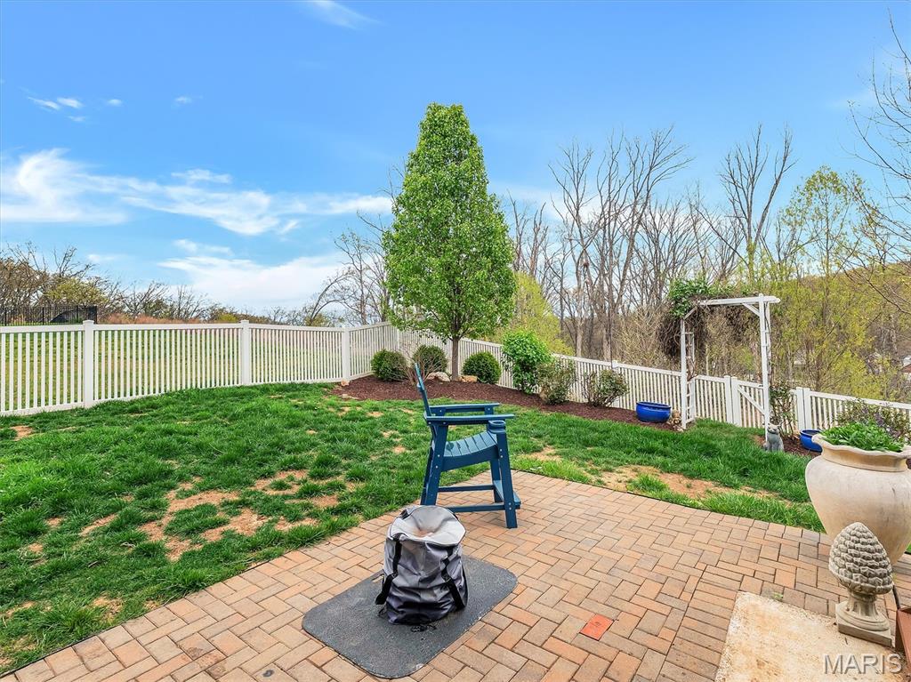 Arbors Of Rockwood Three The - Residential