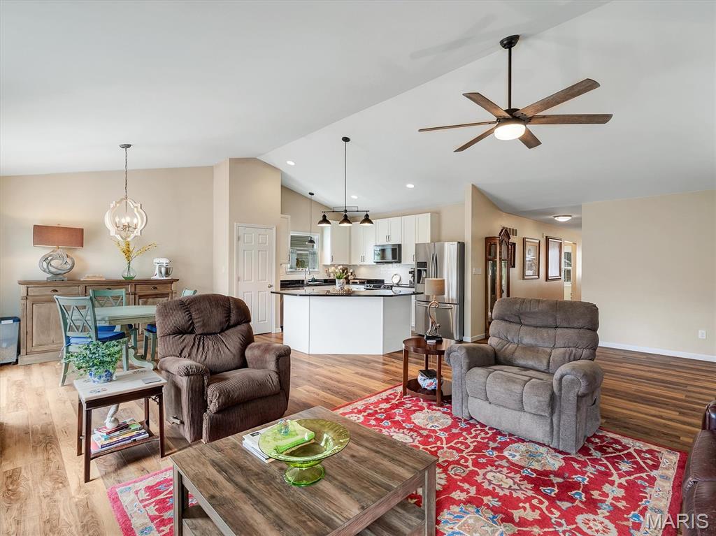 Arbors Of Rockwood Three The - Residential