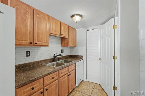 Tiny photo for 2523 Wyaconda Court, Fenton, MO 63026 (MLS # 26030540)