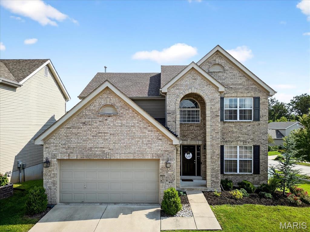 O'Fallon, Missouri 63368, United States, 4 Bedrooms Bedrooms, ,4 BathroomsBathrooms,Residential,Pending,187213