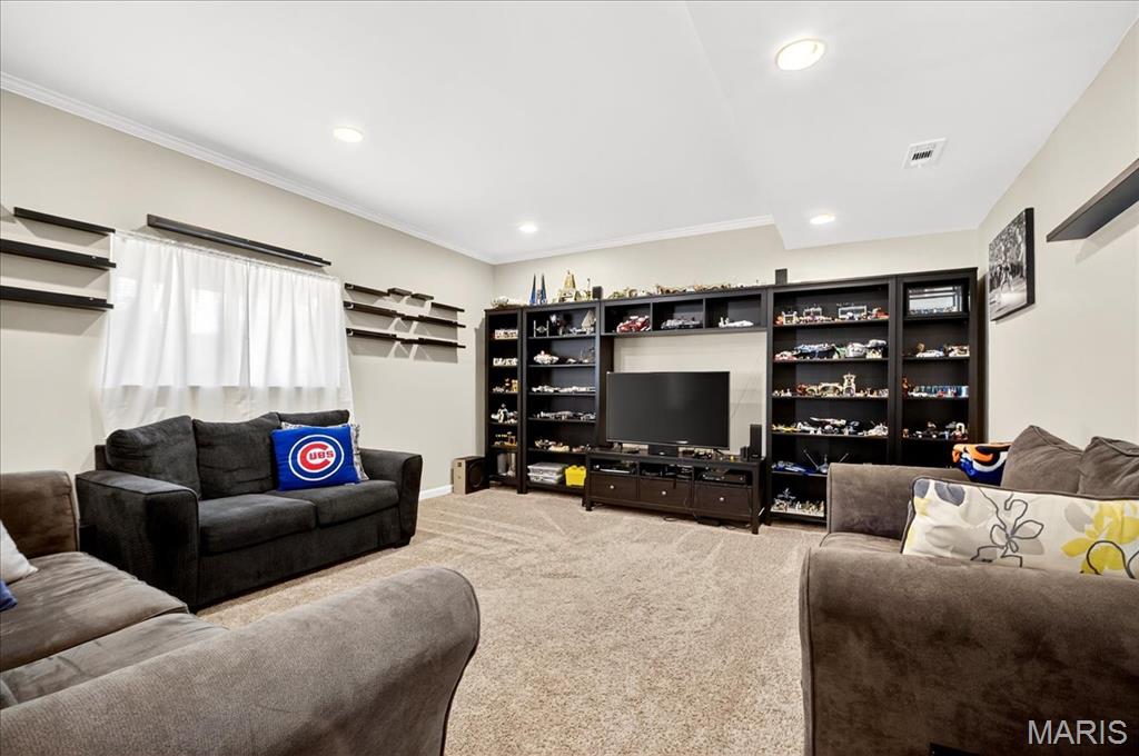 O'Fallon, Missouri 63368, United States, 4 Bedrooms Bedrooms, ,4 BathroomsBathrooms,Residential,Pending,187213