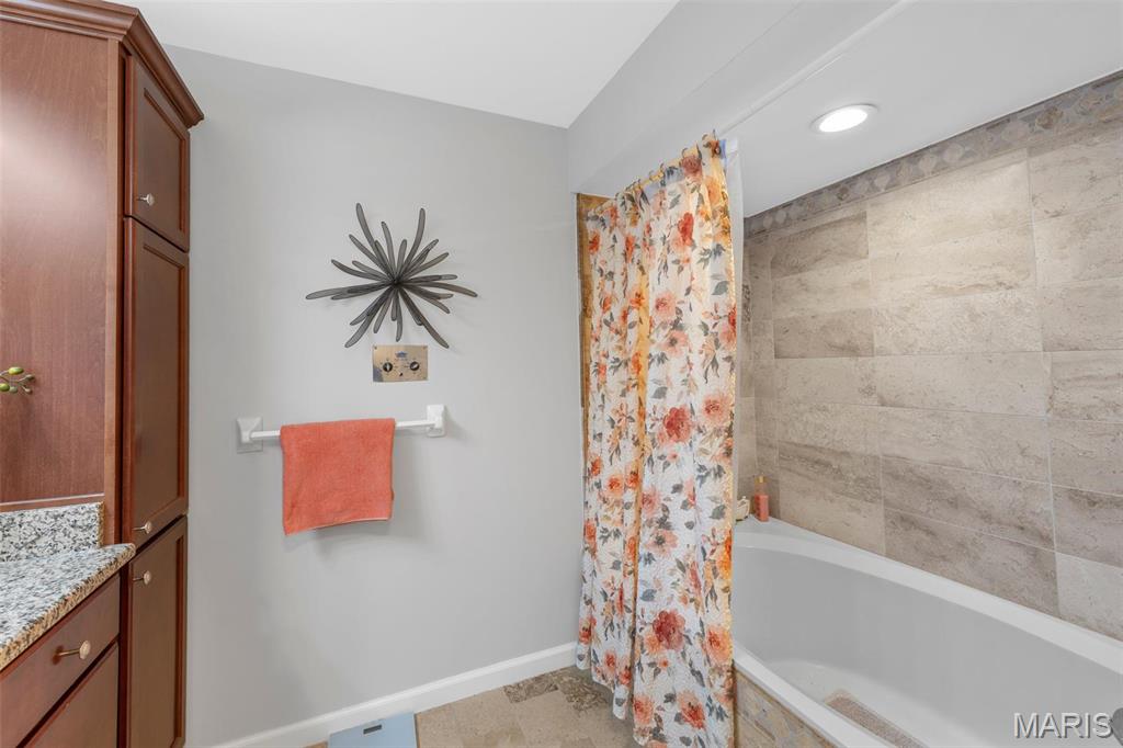 Lake St Louis, Missouri 63367, United States, 2 Bedrooms Bedrooms, ,2 BathroomsBathrooms,Residential,Active,106709