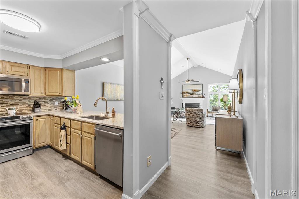 Lake St Louis, Missouri 63367, United States, 2 Bedrooms Bedrooms, ,2 BathroomsBathrooms,Residential,Active,106709