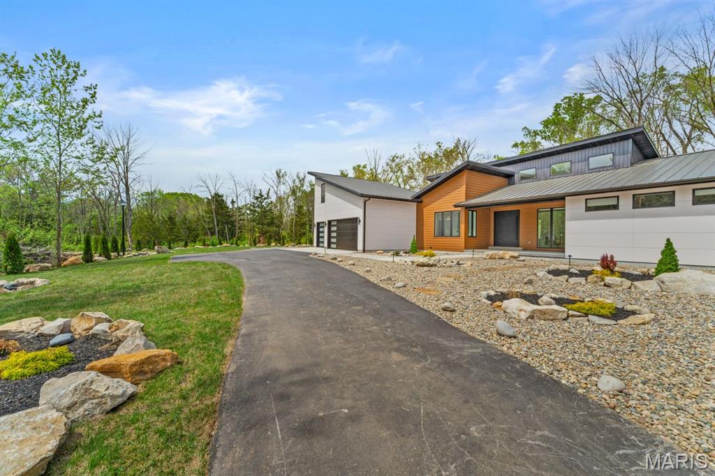 Assumption Valley Sec 3 Lt 24 & - Residential