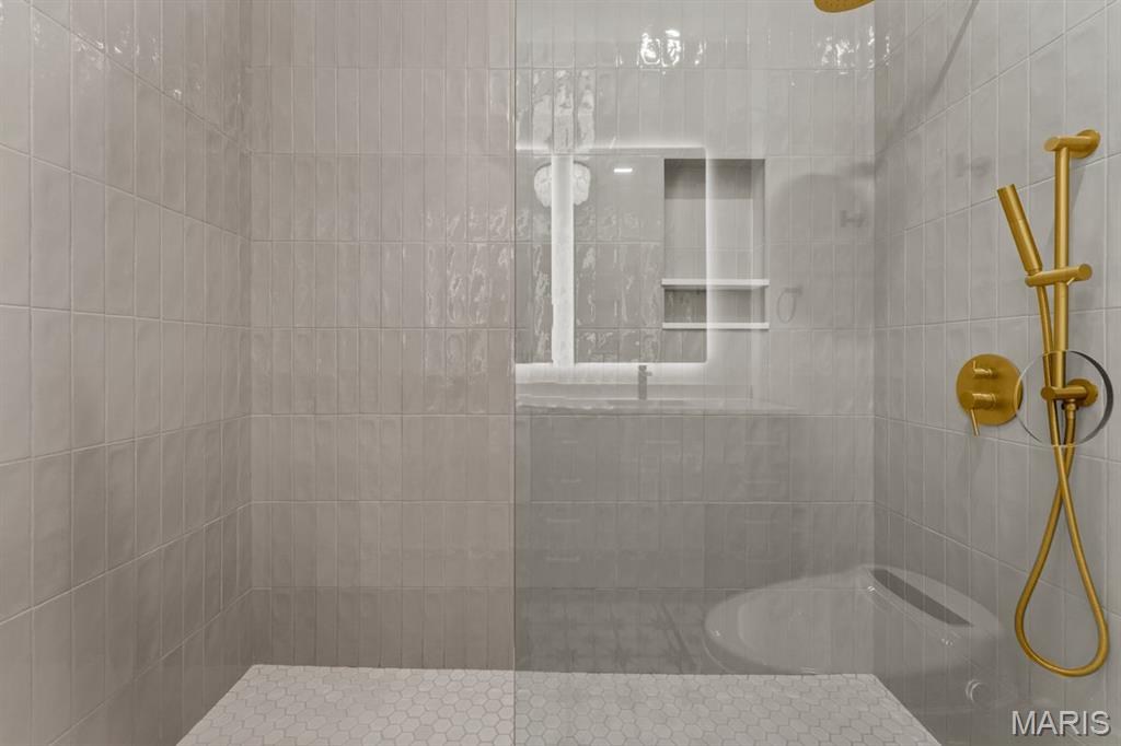 Assumption Valley Sec 3 Lt 24 & - Residential