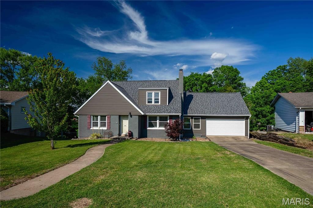 Photo of 24 Camellia Drive, Cape Girardeau, MO 63703 (MLS # 26026024)
