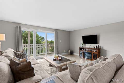 Tiny photo for 964 Claytonbrook Drive #2B, Ballwin, MO 63011 (MLS # 26040748)
