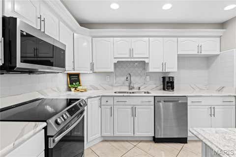 Tiny photo for 964 Claytonbrook Drive #2B, Ballwin, MO 63011 (MLS # 26040748)