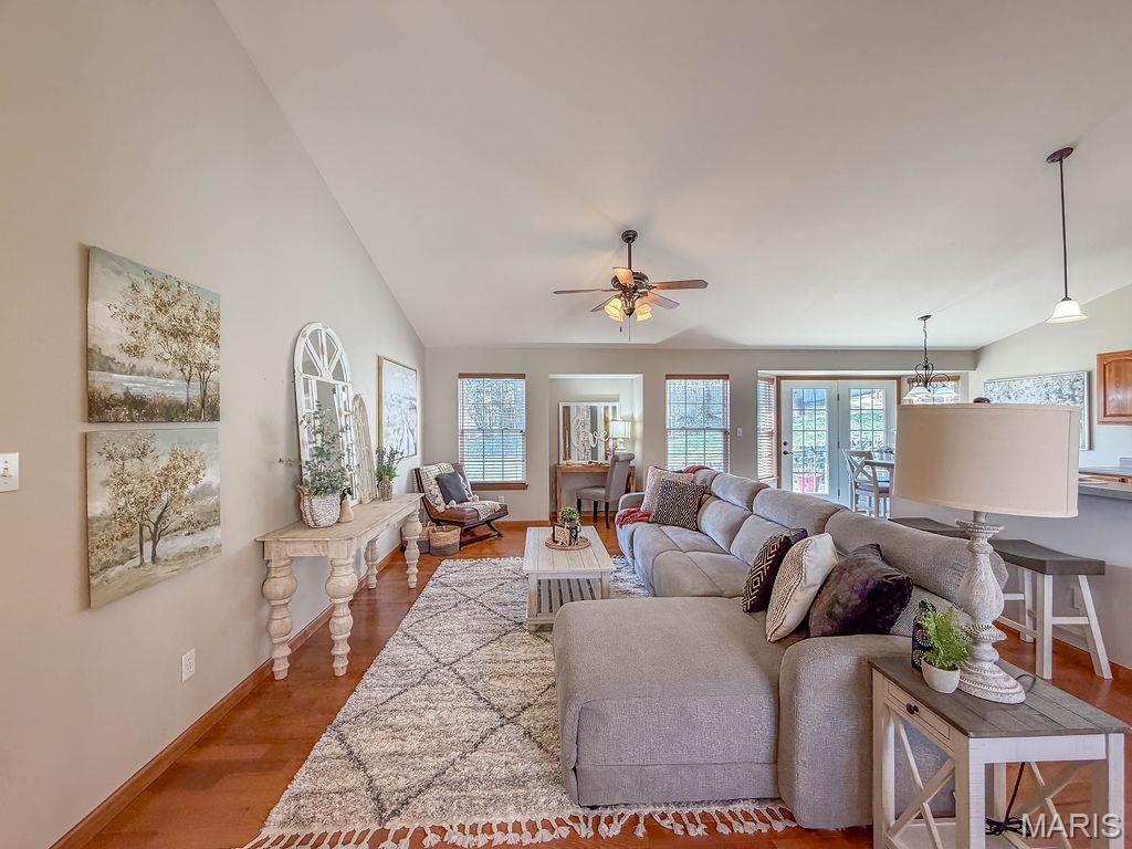 Williamsburg Ph 06 - Residential