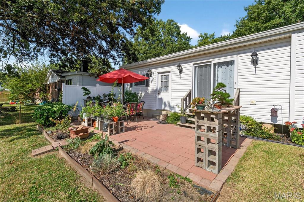 Lin-Tel Manor - Residential