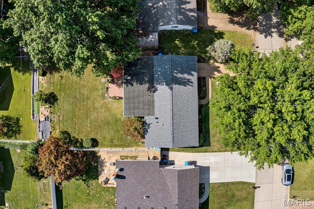 Lin-Tel Manor - Residential