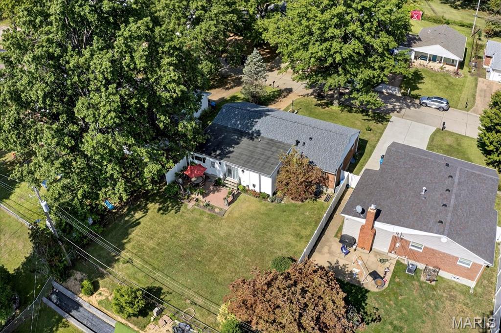 Lin-Tel Manor - Residential