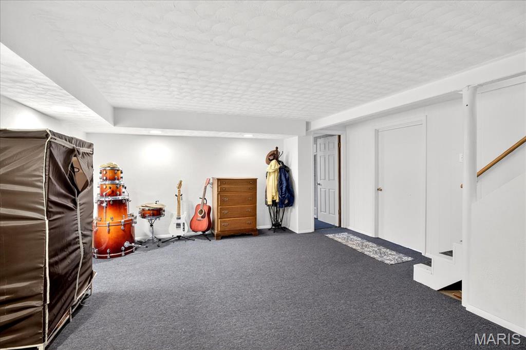 Lin-Tel Manor - Residential