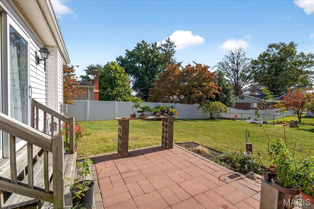 Lin-Tel Manor - Residential