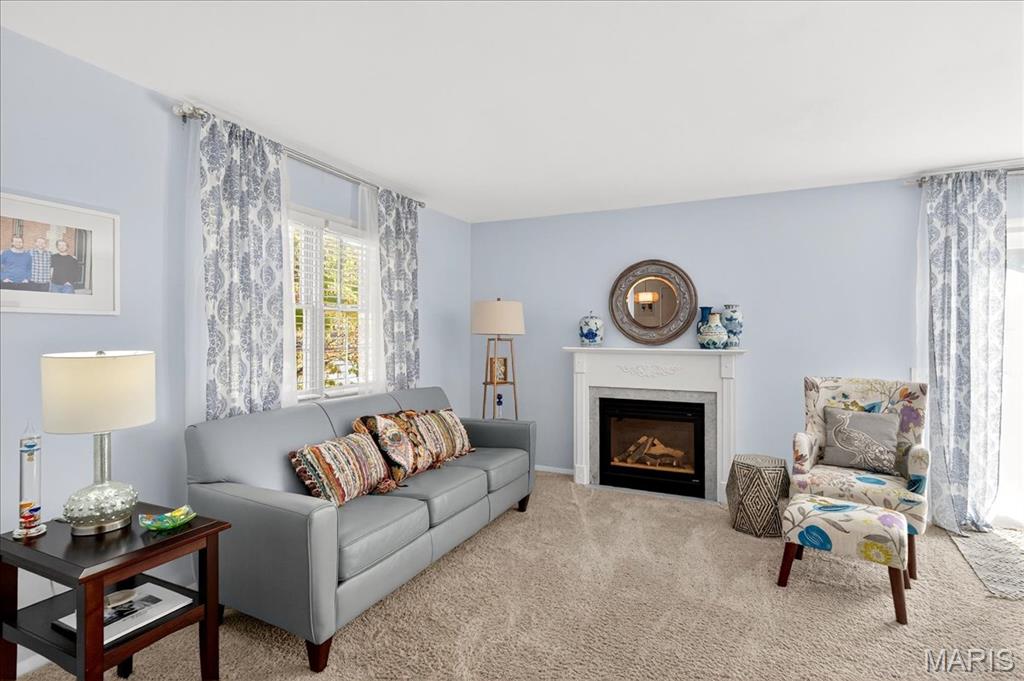 Lin-Tel Manor - Residential