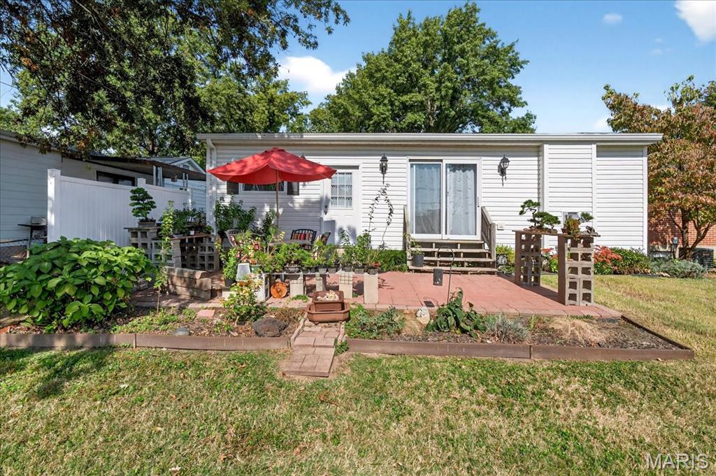 Lin-Tel Manor - Residential