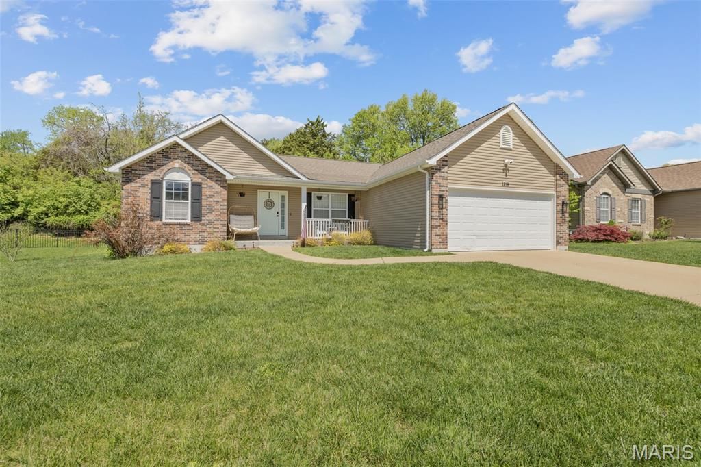 Photo of 1219 Woodside Drive, Arnold, MO 63010 (MLS # 26020495)