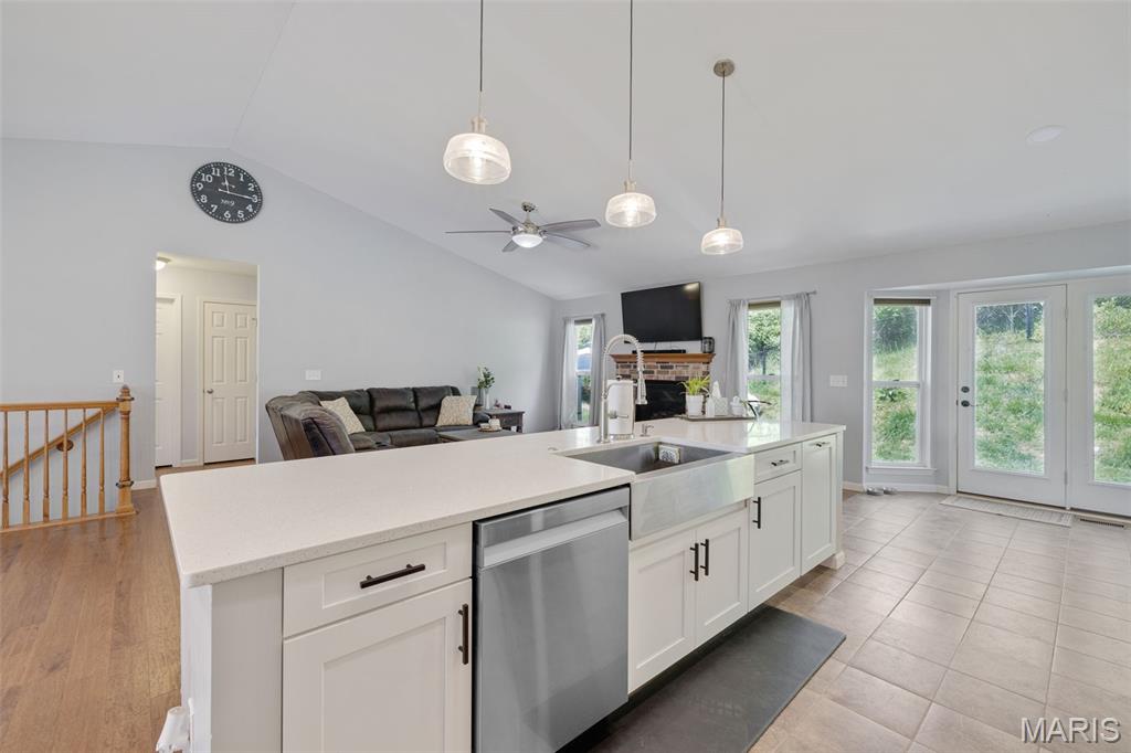 Brouks Creekside Corner - Residential