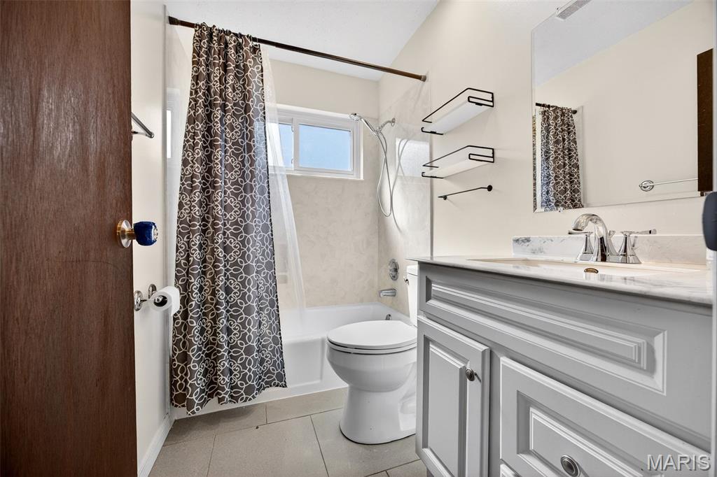 Country Lane Woods Second Add - Residential Lease