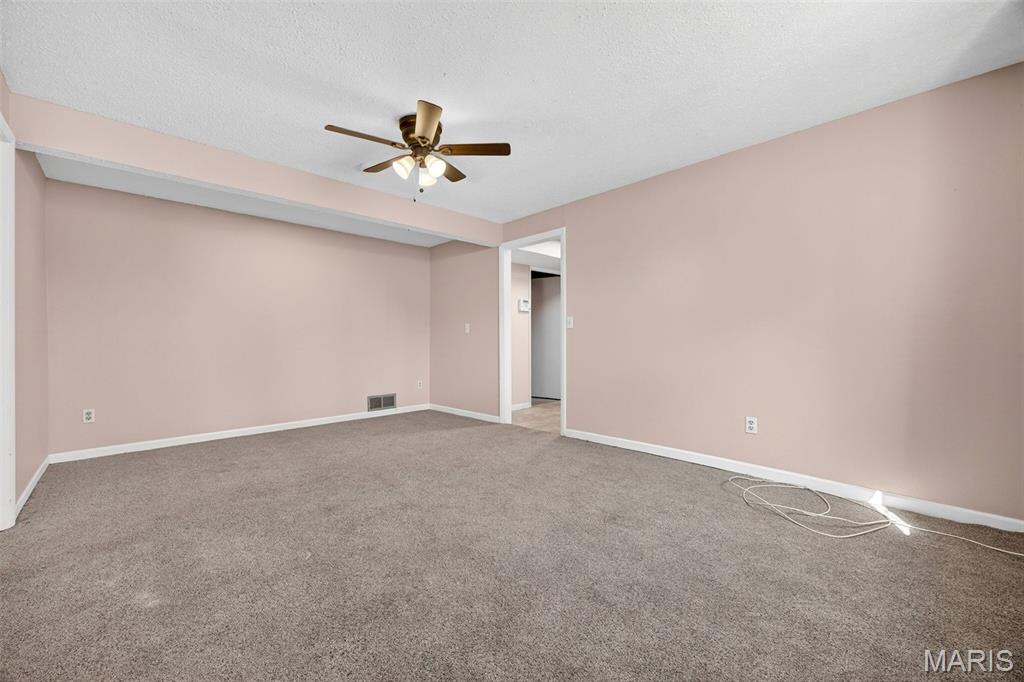 Country Lane Woods Second Add - Residential Lease