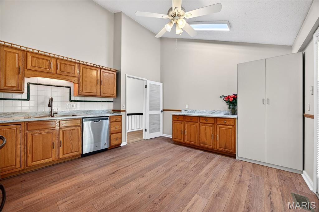 Country Lane Woods Second Add - Residential Lease