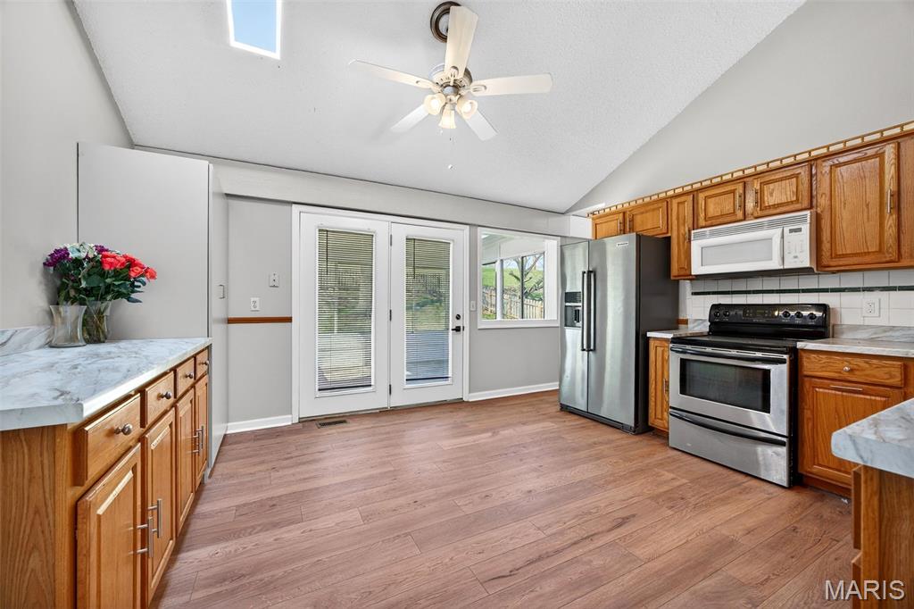 Country Lane Woods Second Add - Residential Lease