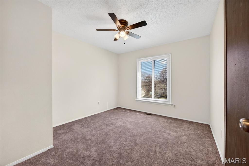 Country Lane Woods Second Add - Residential Lease