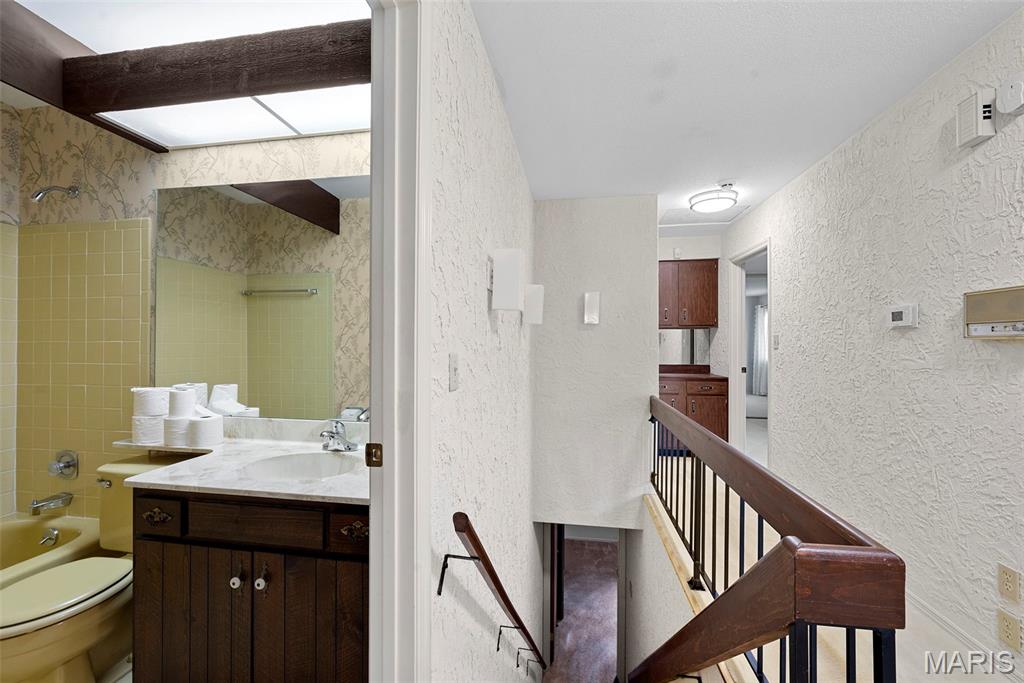 St Charles, Missouri 63303, United States, 2 Bedrooms Bedrooms, ,3 BathroomsBathrooms,Residential,Pending,141794