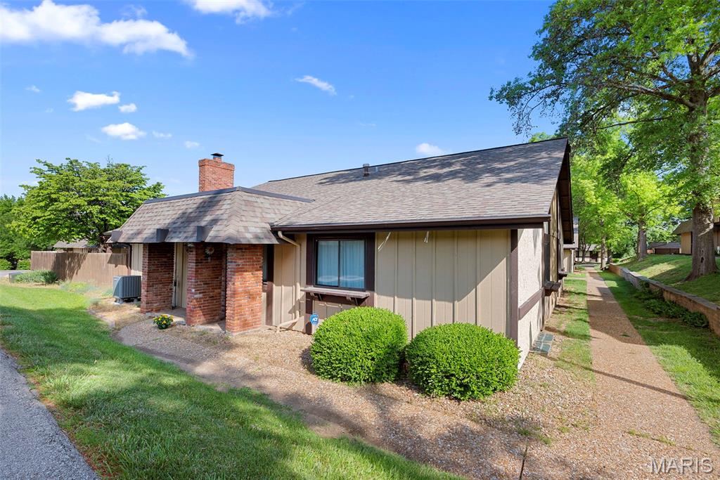 St Charles, Missouri 63303, United States, 2 Bedrooms Bedrooms, ,3 BathroomsBathrooms,Residential,Pending,141794