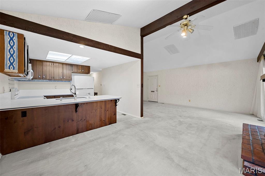 St Charles, Missouri 63303, United States, 2 Bedrooms Bedrooms, ,3 BathroomsBathrooms,Residential,Pending,141794