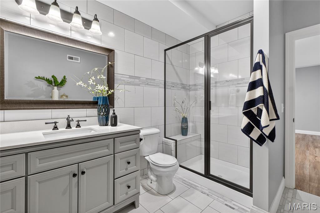 Manors At Kohlers Grove - Residential