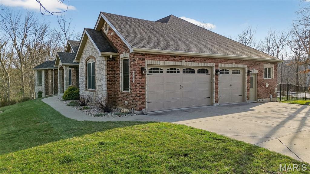 Manors At Kohlers Grove - Residential