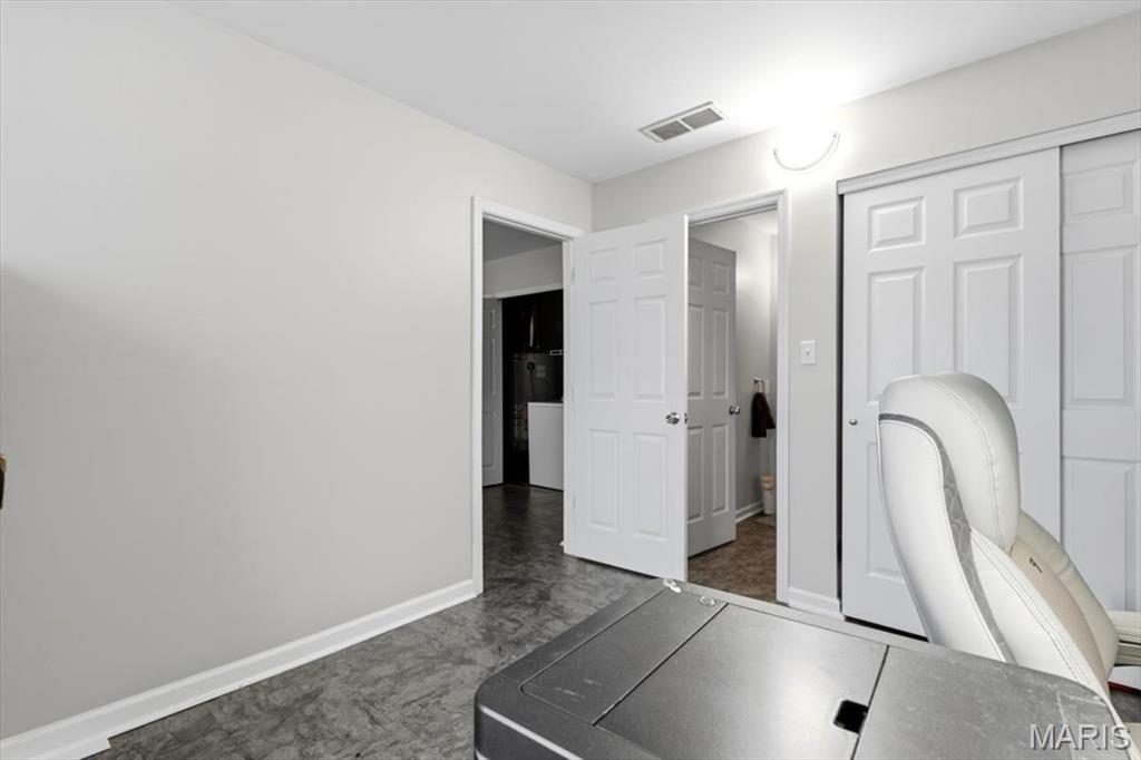 Towne Square Condo 2 - Residential